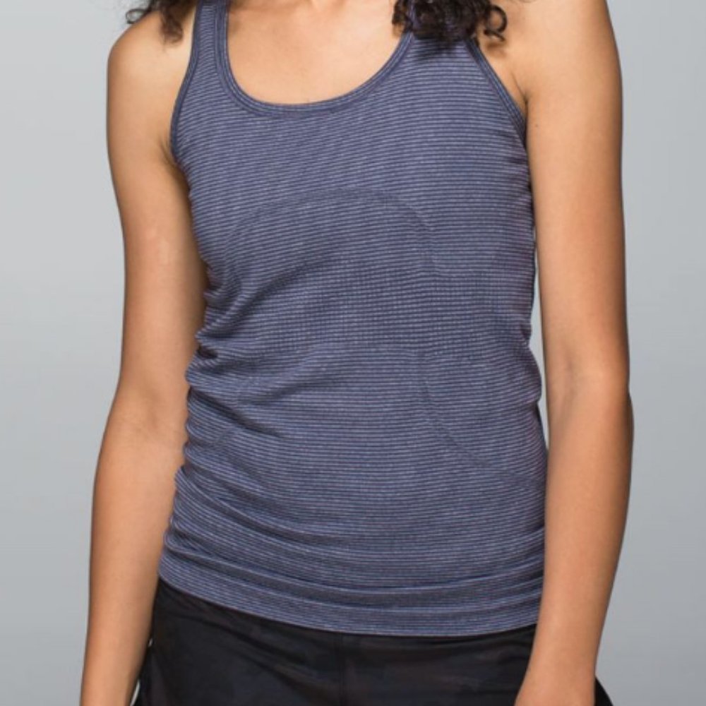 (1659) Lululemon Run: Swiftly Tech Racerback